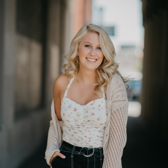 elliedickinson